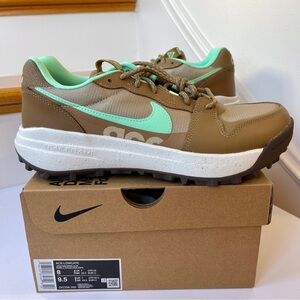 NWT Nike ACG Lowcate Athletic Trail Shoes Unisex Green / Brown
